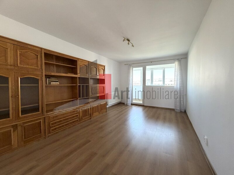 Dristor metrou, apartament renovat, decomandat, luminos.